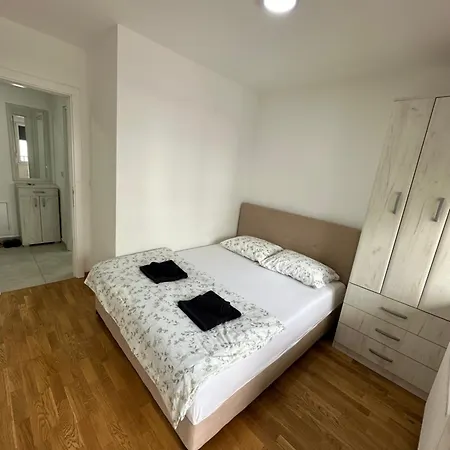 Ub Апартаменты *